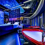 Apartamenty Quorum Z Jacuzzi Z Widokiem Na Odre By Bqqk Апартаменты