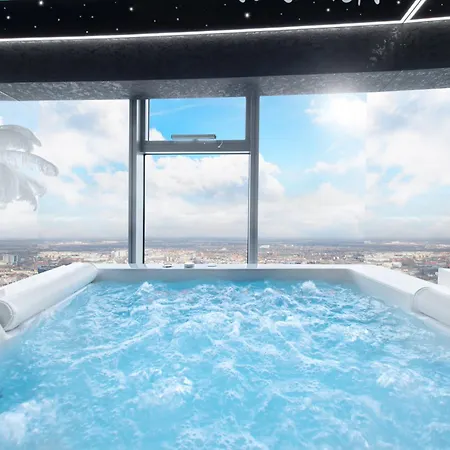 Quorum Z Jacuzzi Z Widokiem Na Odre By Bqqk * Wroclaw