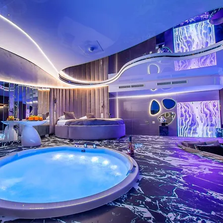Quorum Z Jacuzzi Z Widokiem Na Odre By Bqqk Daire *