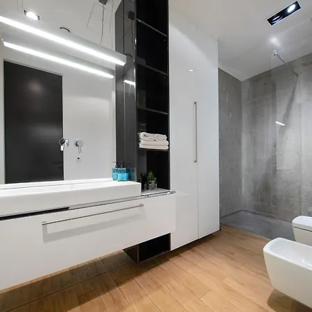 Quorum Z Jacuzzi Z Widokiem Na Odre By Bqqk Daire Wroclaw
