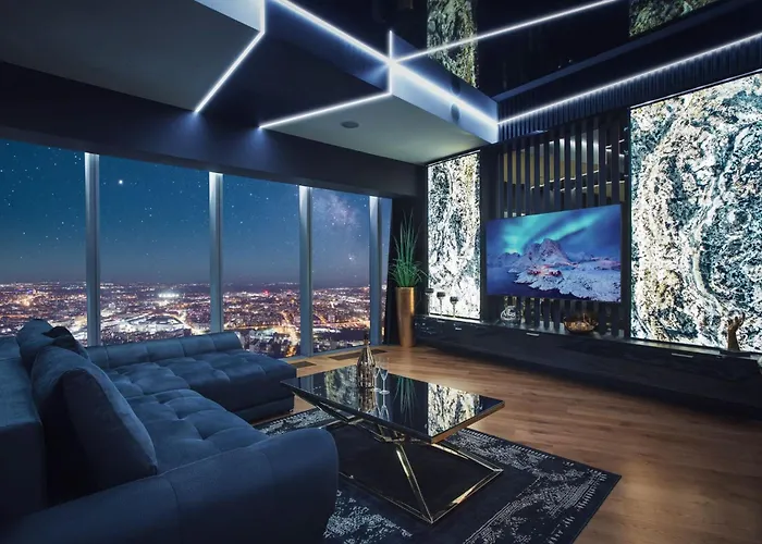 Sky Tower Z Jakuzzi Przy Oknie *