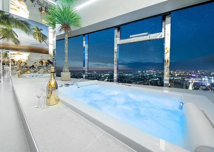 Sky Tower Z Jakuzzi Przy Oknie Appartement Wrocław