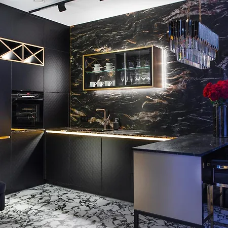 Sky Tower Z Jakuzzi Przy Oknie Apartment *