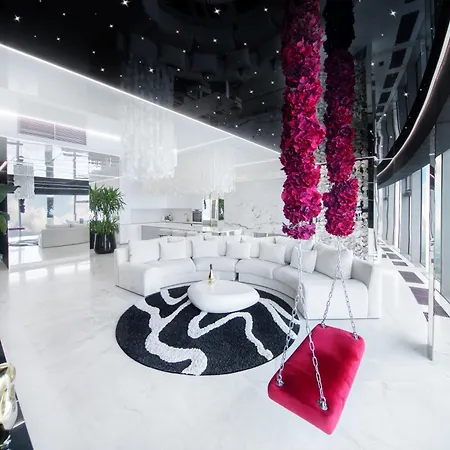 Apartment Sky Tower Z Jakuzzi Przy Oknie Wroclaw