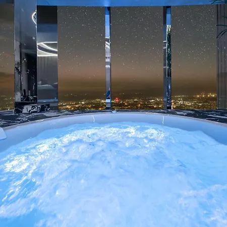 Quorum Z Jacuzzi Z Widokiem Na Odre By Bqqk Vratislav