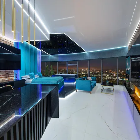 Apartment Sky Tower Z Jakuzzi Przy Oknie Wroclaw