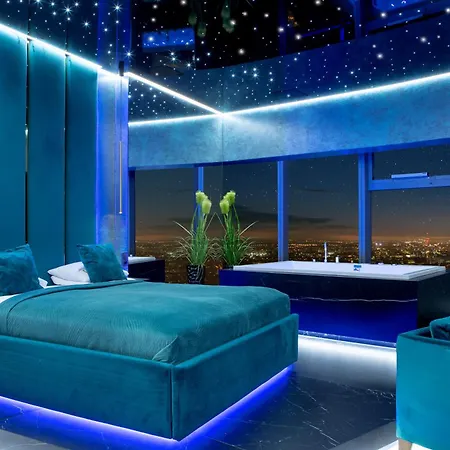 Sky Tower Z Jakuzzi Przy Oknie * ヴロツワフ