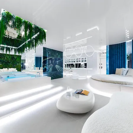 Quorum Z Jacuzzi Z Widokiem Na Odre By Bqqk Wroclaw