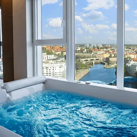 Quorum Z Jacuzzi Z Widokiem Na Odre By Bqqk *