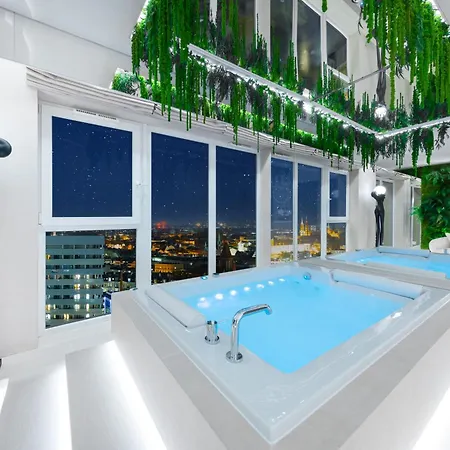 Quorum Z Jacuzzi Z Widokiem Na Odre By Bqqk
