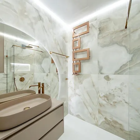 Quorum Z Jacuzzi Z Widokiem Na Odre By Bqqk *