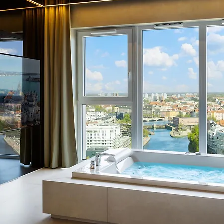 Quorum Z Jacuzzi Z Widokiem Na Odre By Bqqk *
